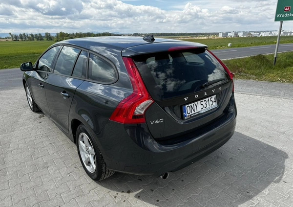 Volvo V60 cena 39999 przebieg: 235000, rok produkcji 2015 z Pajęczno małe 436